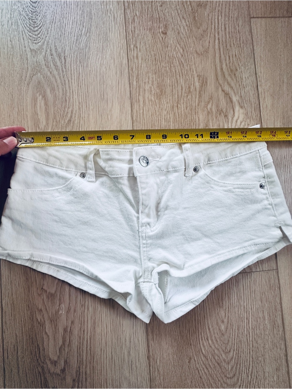 🩳 Jagger Low Rise Denim Shorts White Médium 💫💖 - Picture 12 of 13